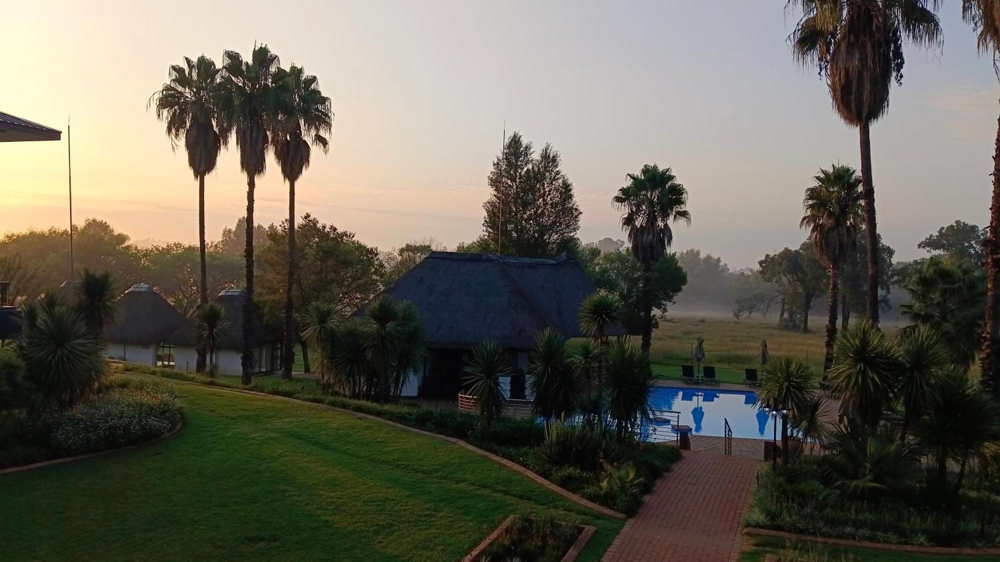Emerald Resort & Casino Vanderbijlpark Esterno foto