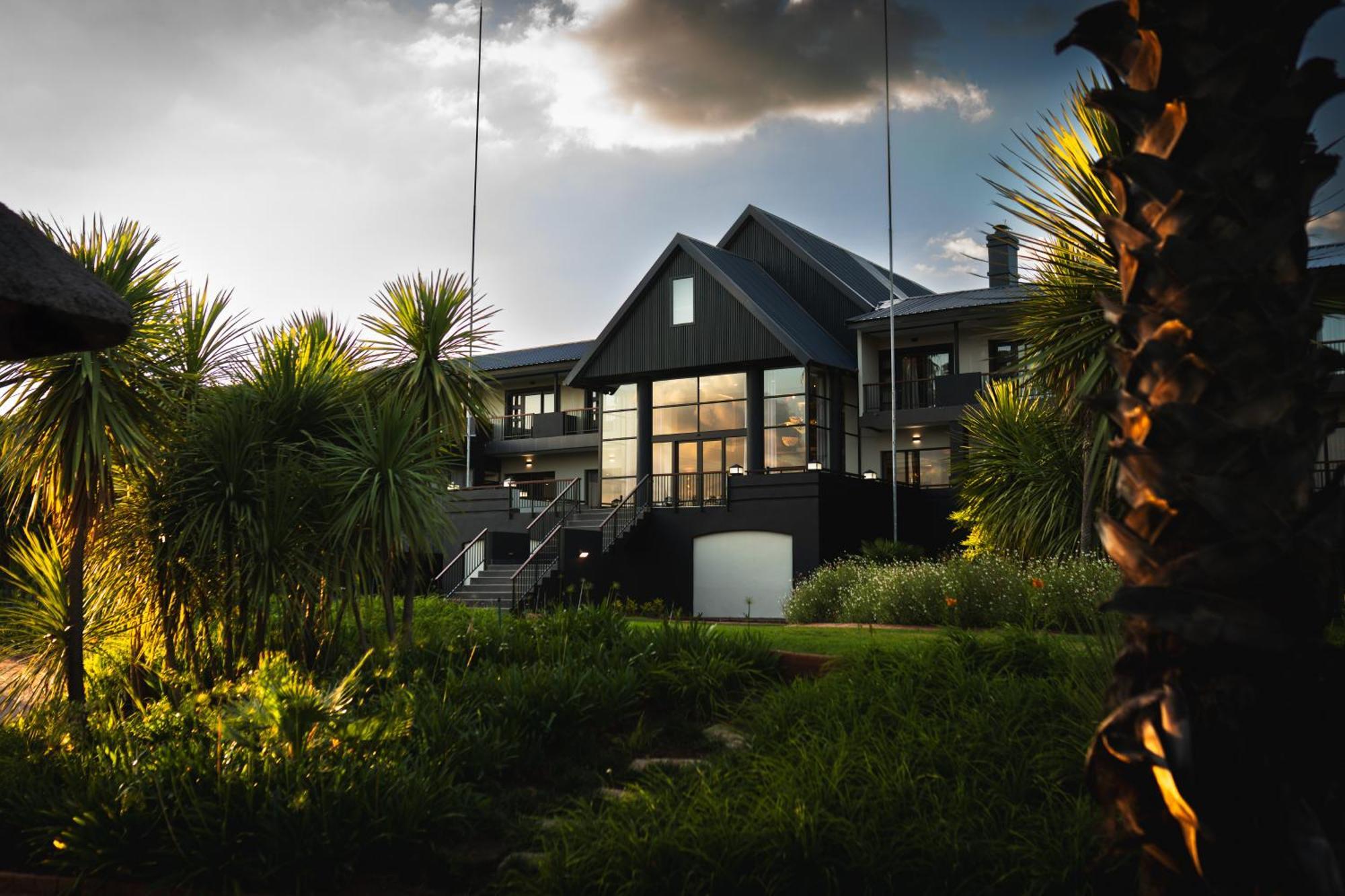 Emerald Resort & Casino Vanderbijlpark Esterno foto