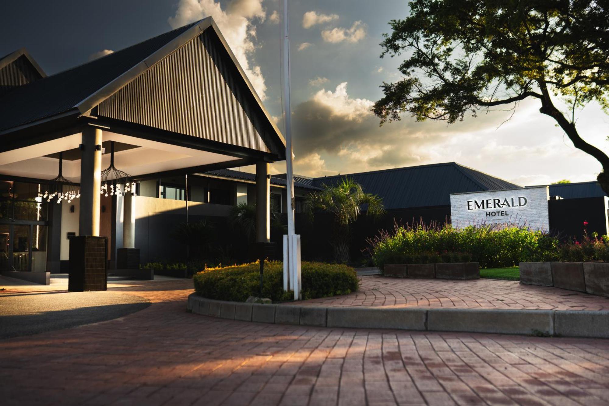 Emerald Resort & Casino Vanderbijlpark Esterno foto